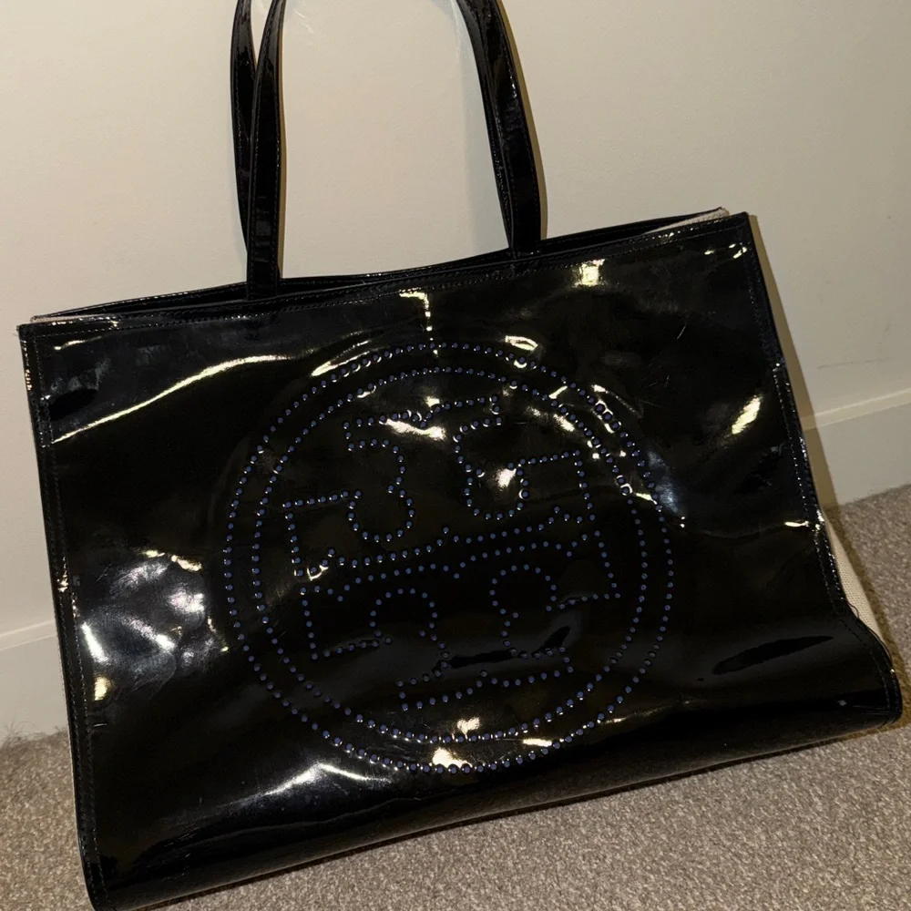 Tory Burch elegant black